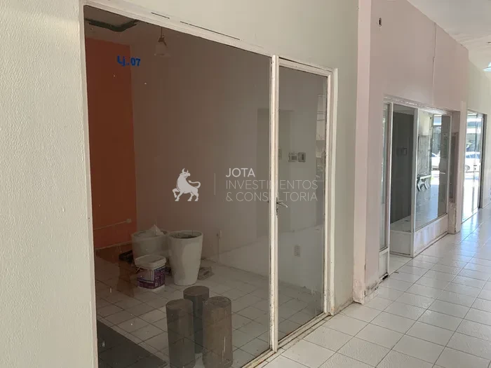Locação de Comercial / Loja em galeria na praia de iracema na cidade de Fortaleza [loja 06]